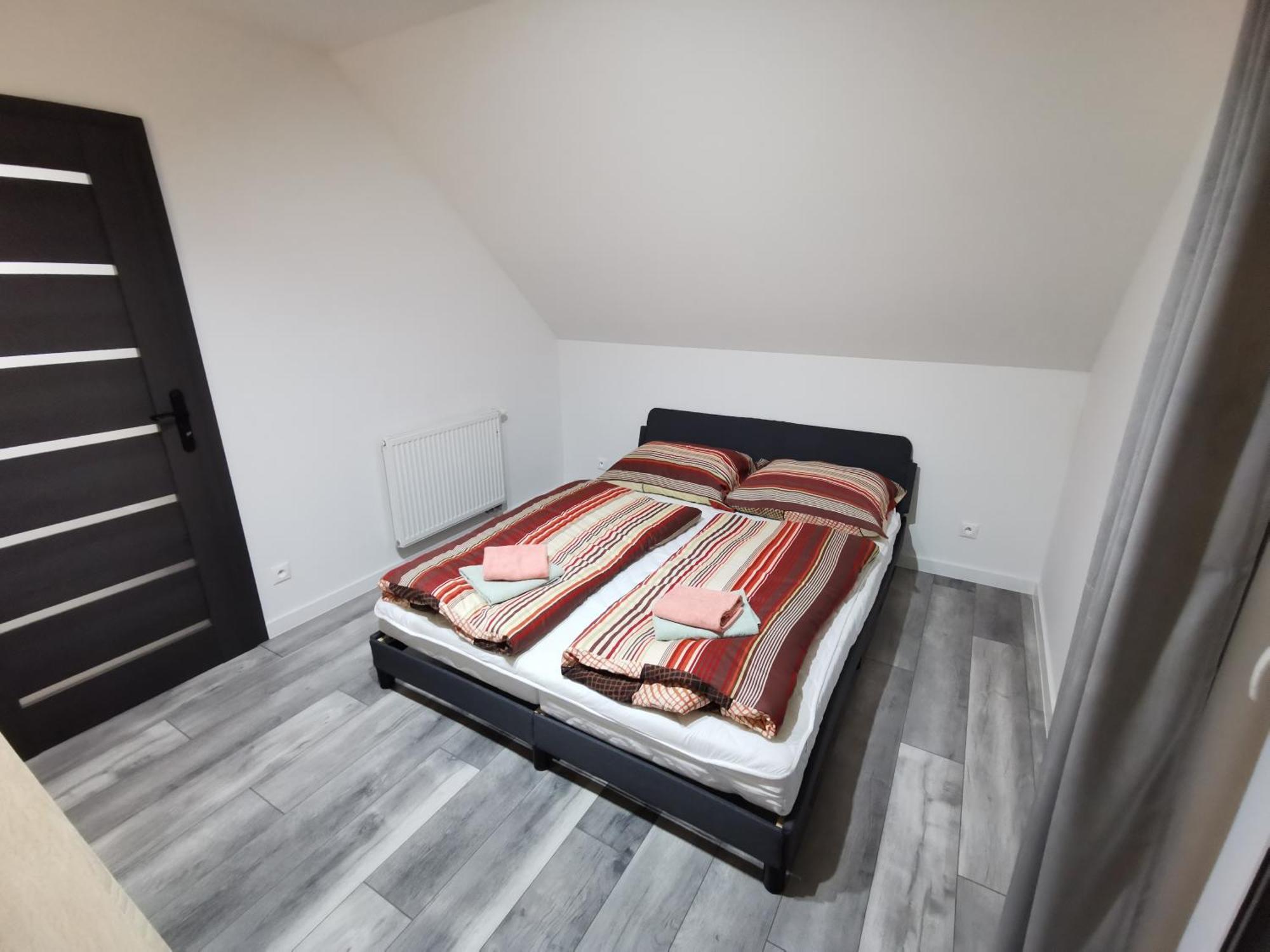 Nu Skool Apartments Липтовски-Микулаш Экстерьер фото
